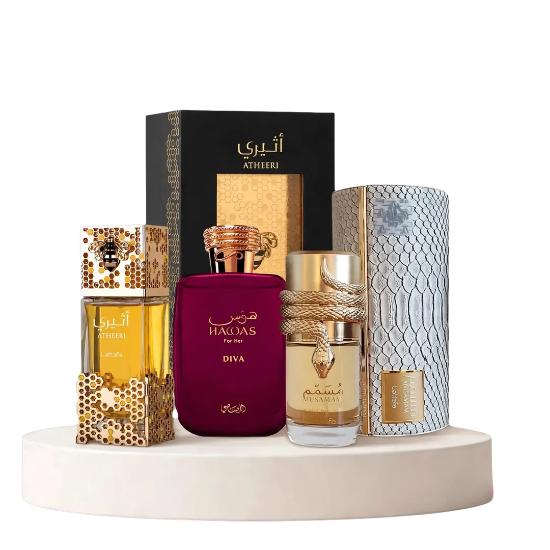 Perfumes importados e decants IC Importados sobre pedestal de mármore